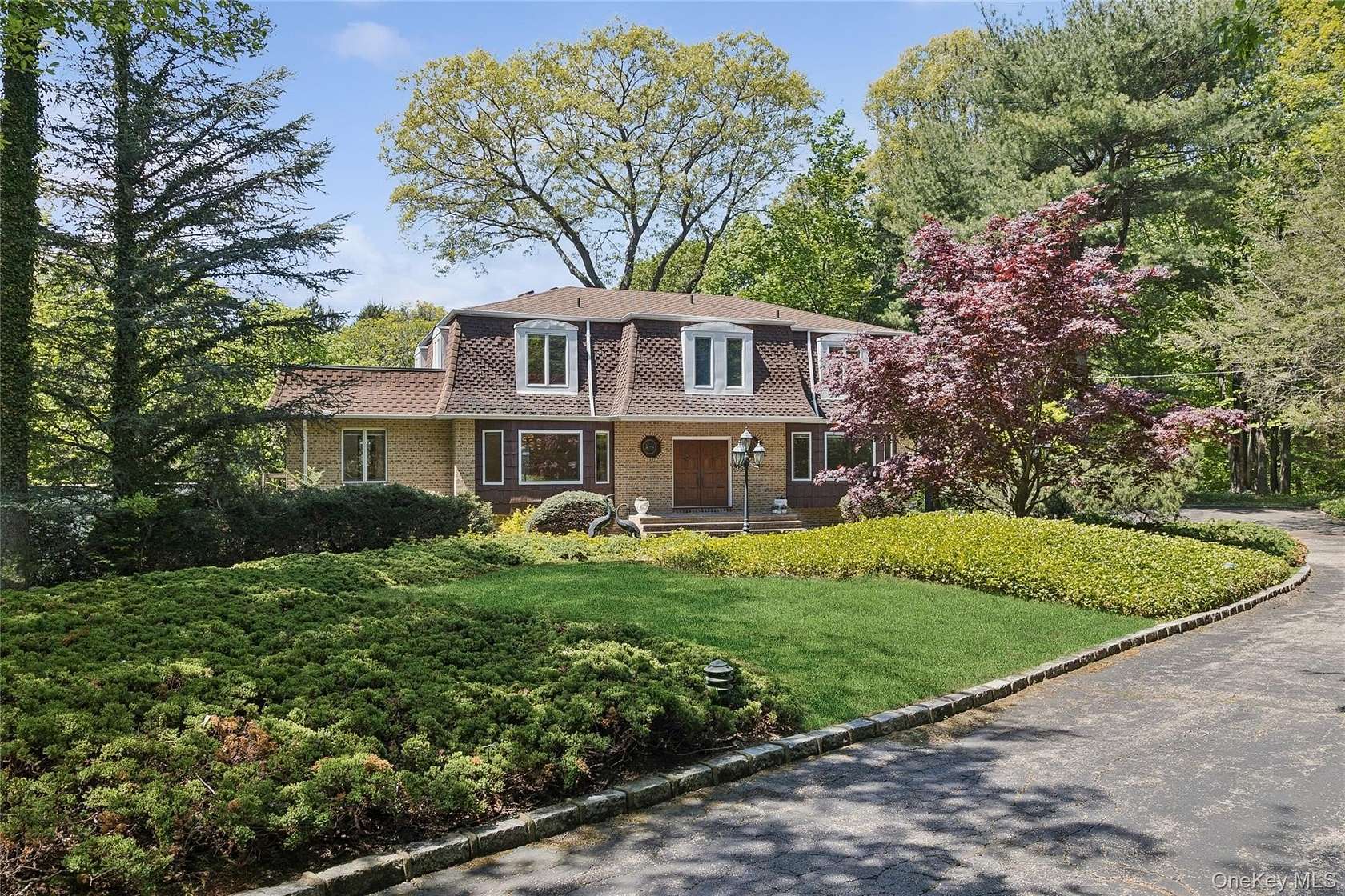 2 Acres of Land with Home for Sale in Oyster Bay Cove, New York
