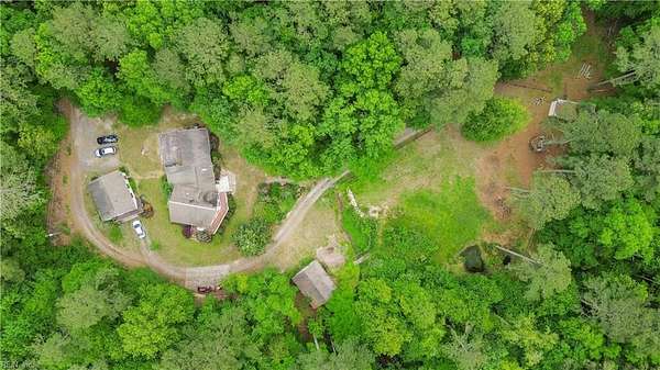 10 Acres of Recreational Land with Home for Sale in Smithfield, Virginia