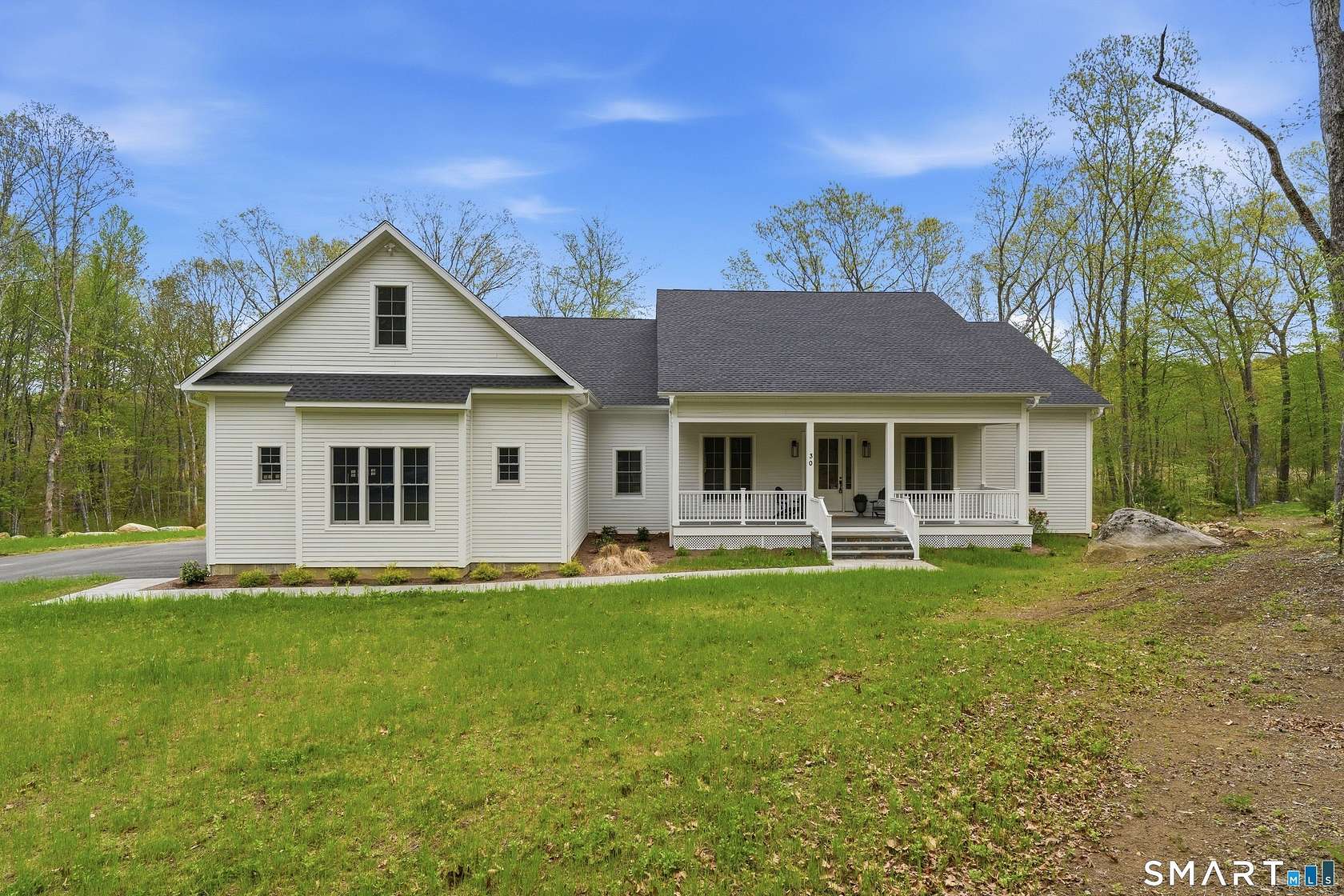 2.43 Acres of Land with Home for Sale in Old Lyme, Connecticut