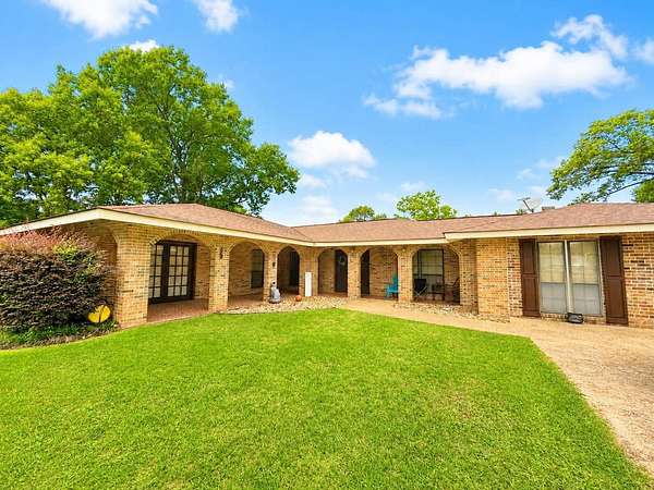 15.2 Acres of Land with Home for Sale in Many, Louisiana