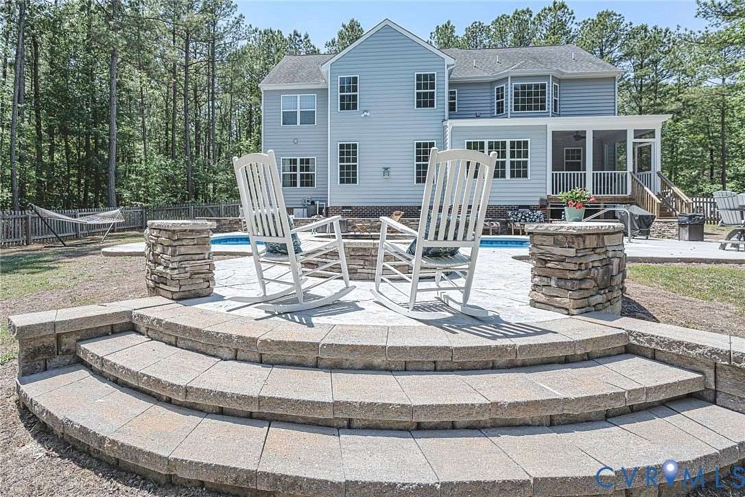 12.3 Acres of Land with Home for Sale in Moseley, Virginia
