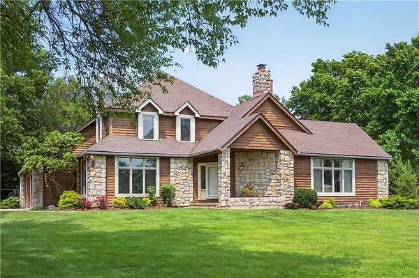 3.7 Acres of Land with Home for Sale in Overland Park, Kansas