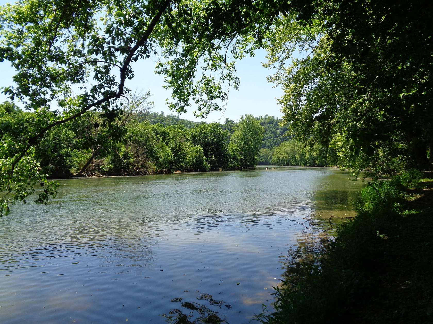 1 Acre of Land for Sale in Kyles Ford, Tennessee