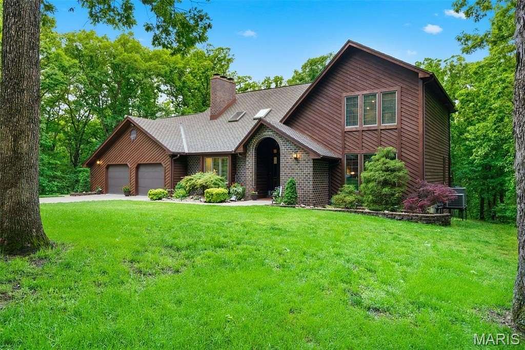 9 Acres of Land with Home for Sale in Kirksville, Missouri
