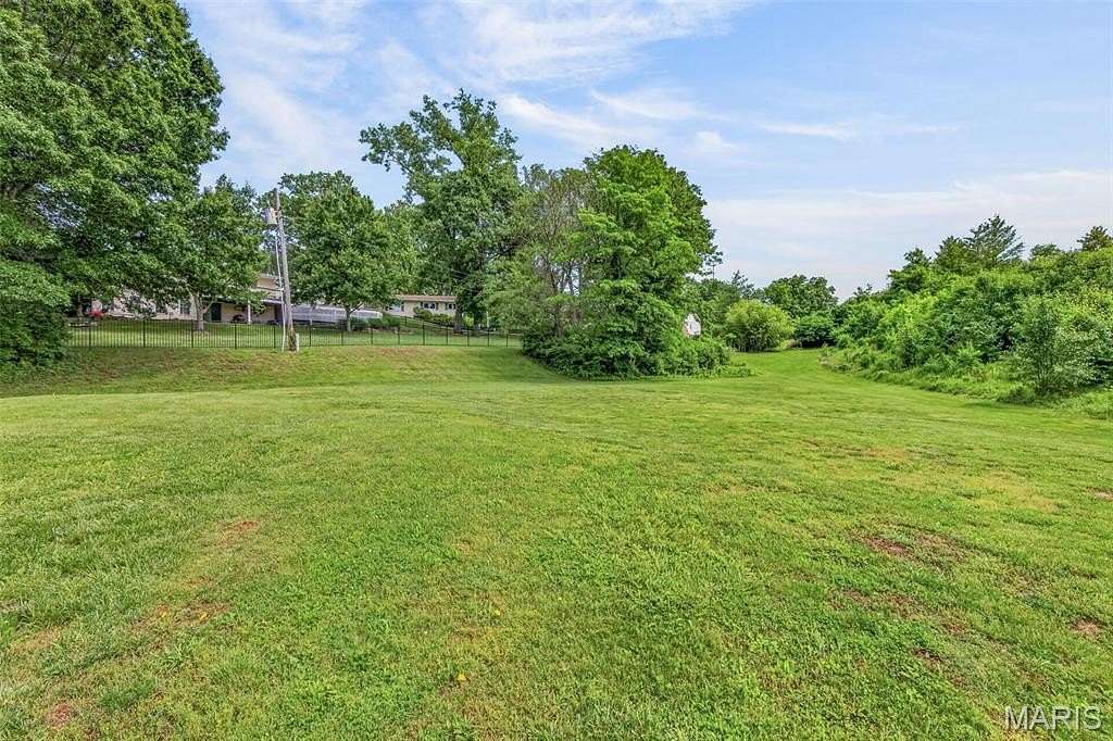0.43 Acres of Residential Land for Sale in Manchester, Missouri