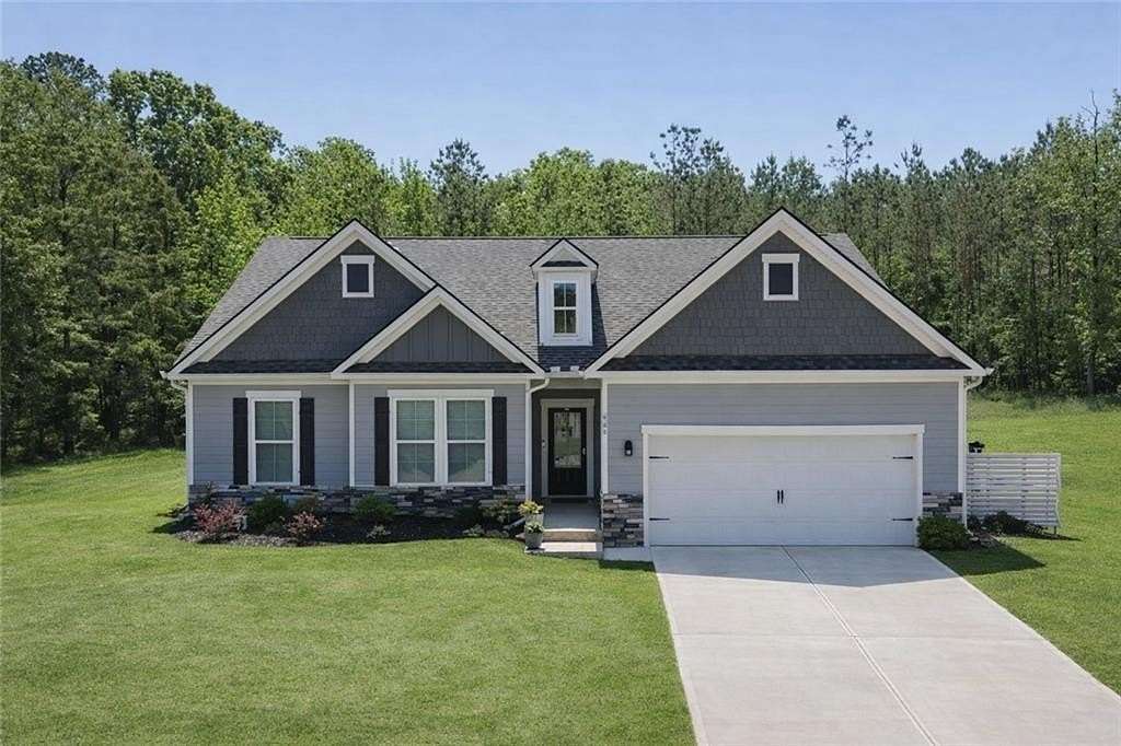 1.5 Acres of Land with Home for Sale in Danielsville, Georgia