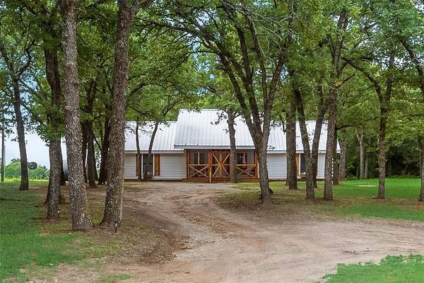 5.56 Acres of Land with Home for Lease in Sunset, Texas