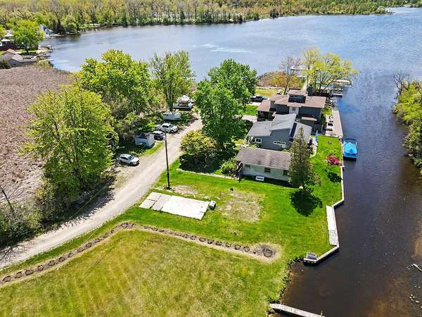 0.1 Acres of Residential Land for Sale in Pinckney, Michigan