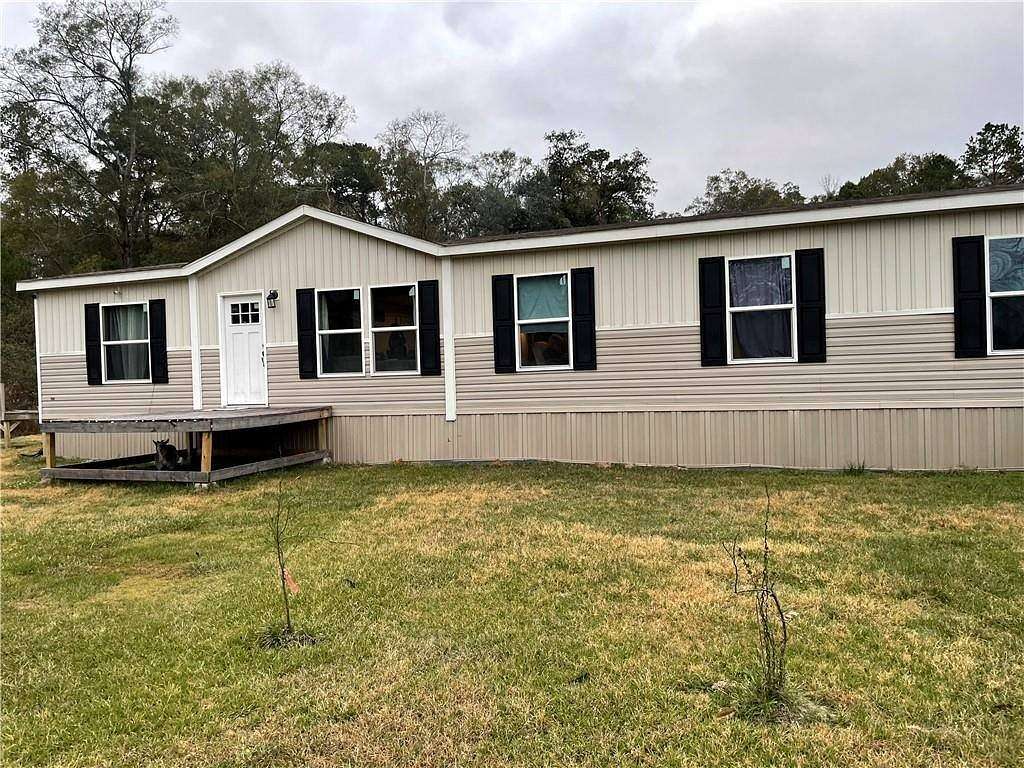 1.79 Acres of Land with Home for Sale in Hammond, Louisiana