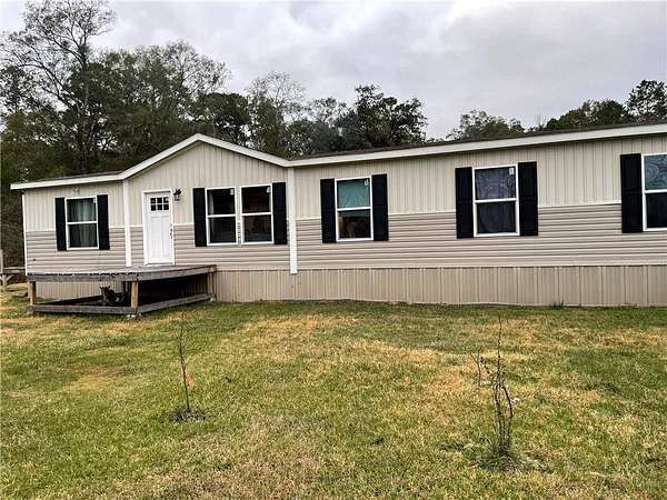 1.79 Acres of Land with Home for Sale in Hammond, Louisiana