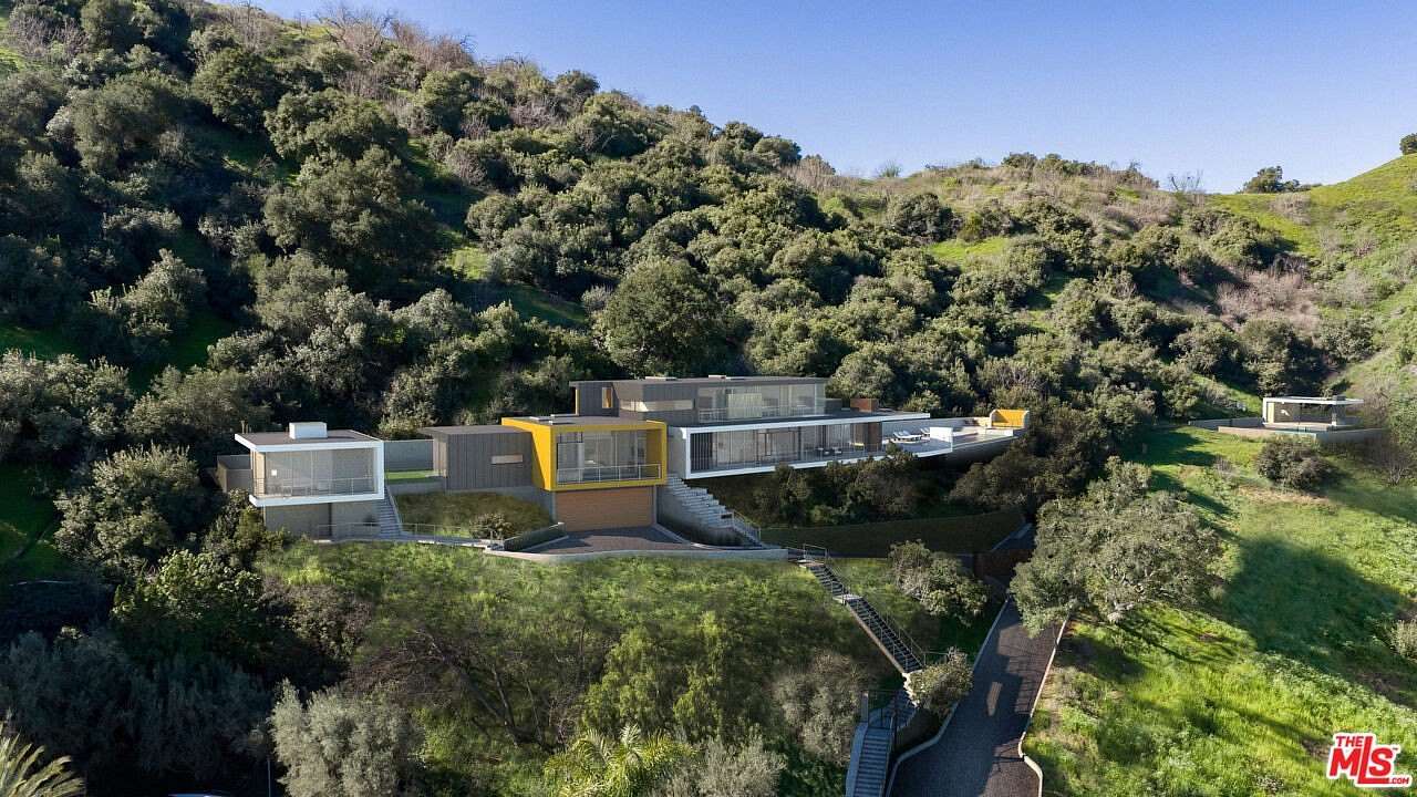 4 Acres of Residential Land for Sale in Studio City, California