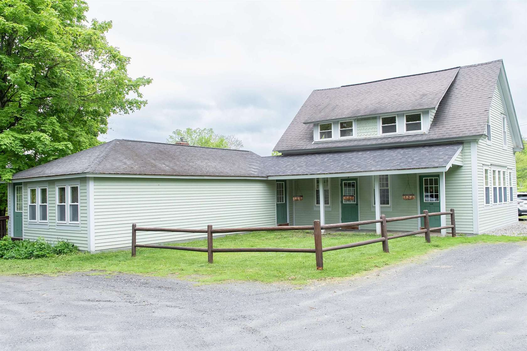 4 Acres of Improved Residential Land for Sale in Royalton, Vermont
