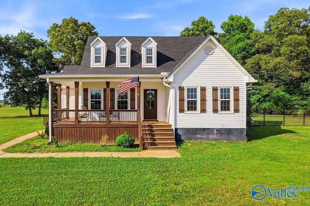 5 Acres of Land with Home for Sale in Centre, Alabama