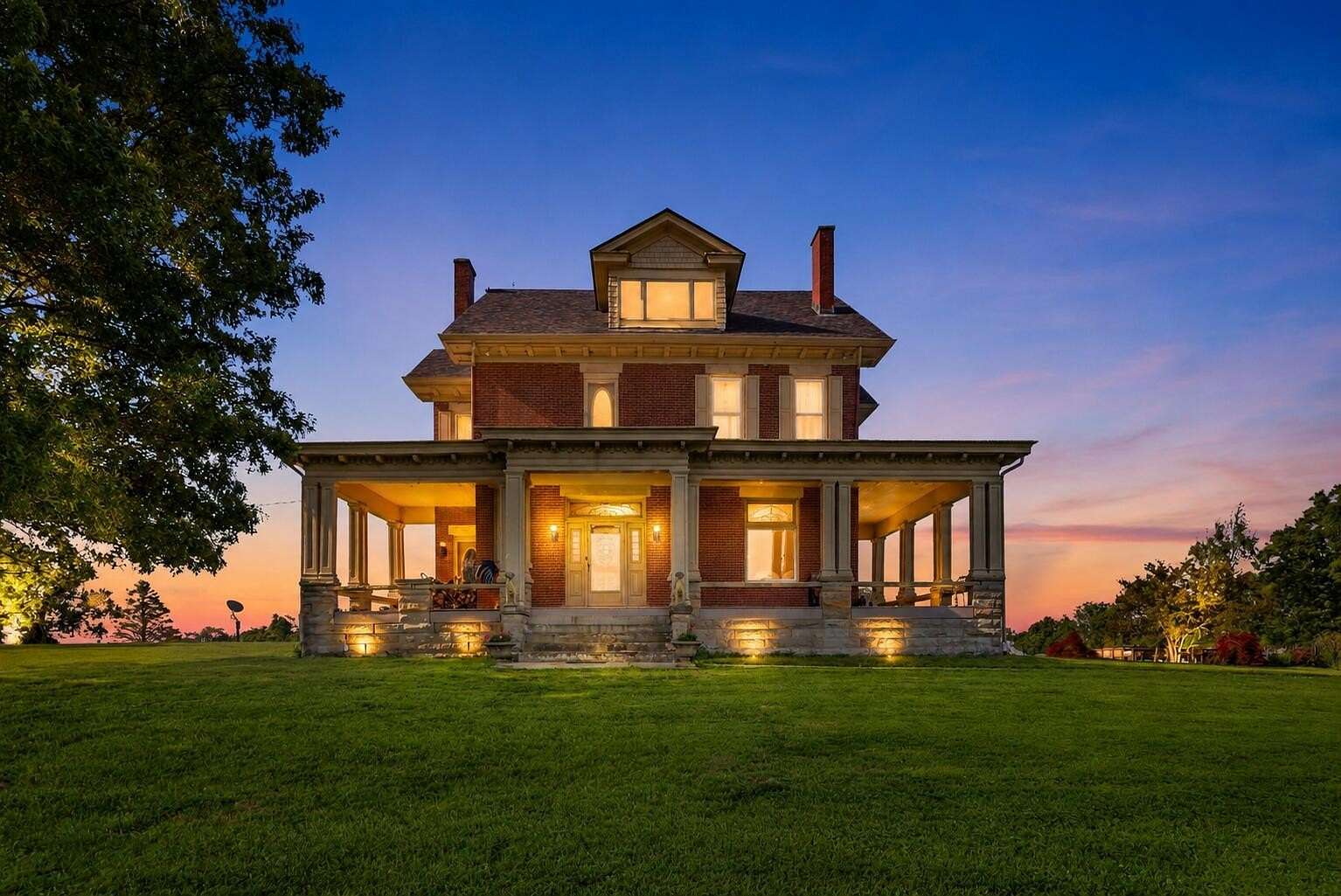 32.9 Acres of Land with Home for Sale in Winchester, Kentucky
