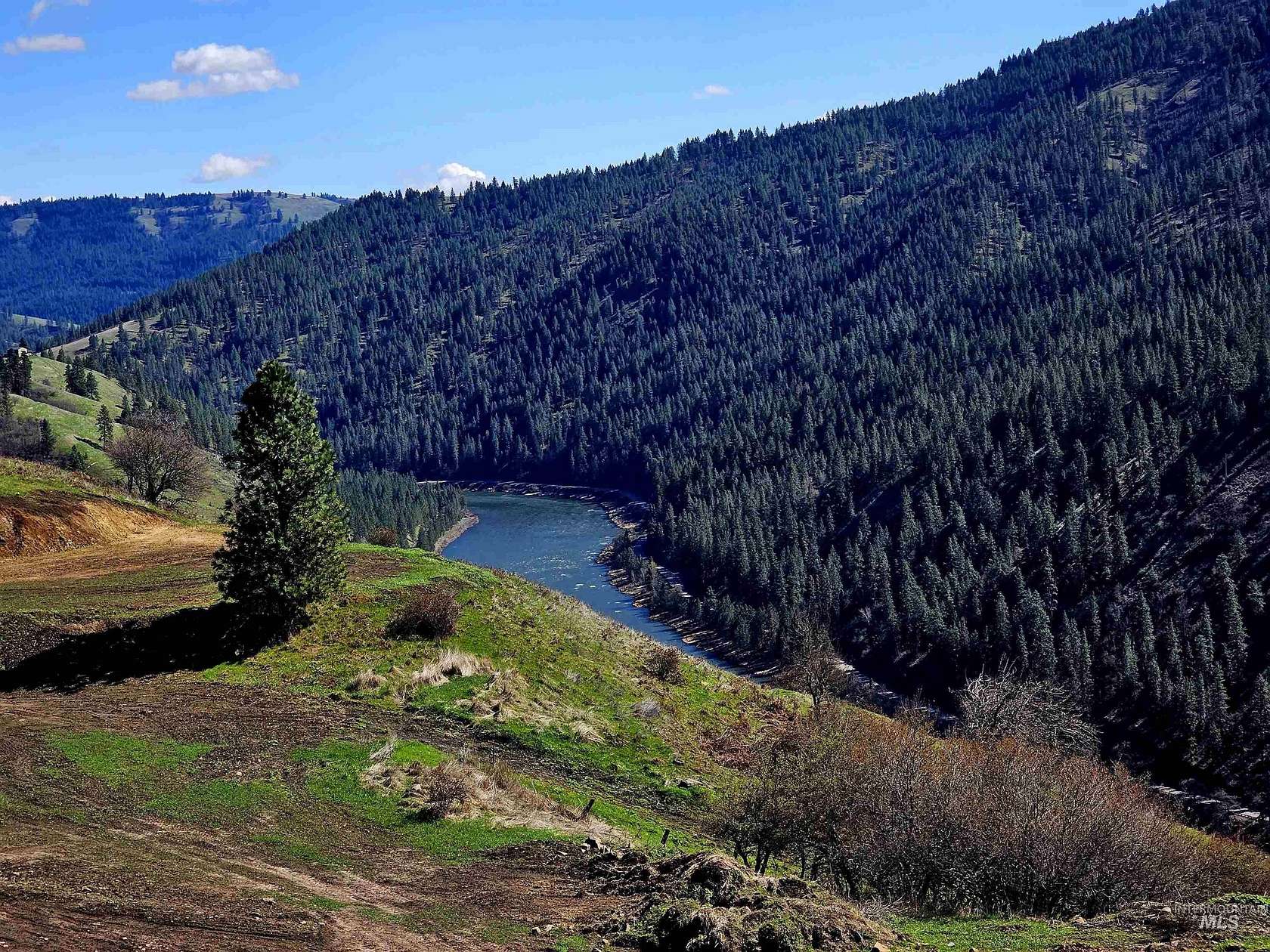 5.52 Acres of Residential Land for Sale in Lenore, Idaho