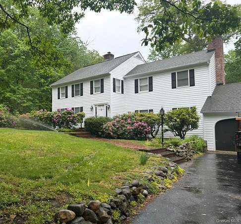 2 Acres of Land with Home for Sale in Muttontown, New York