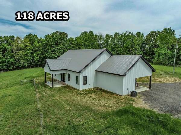 118 Acres of Land with Home for Sale in Courtland, Mississippi
