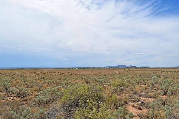 0.25 Acres of Land for Sale in Los Lunas, New Mexico