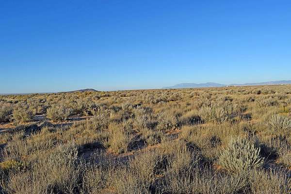 0.25 Acres of Land for Sale in Los Lunas, New Mexico