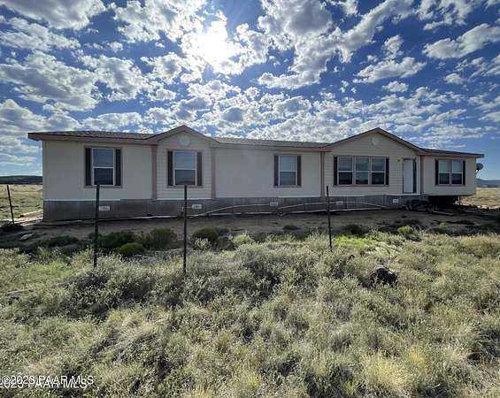 37.5 Acres of Land with Home for Sale in Seligman, Arizona