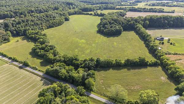 37.6 Acres of Recreational & Residential Land for Sale in Winchester, Tennessee