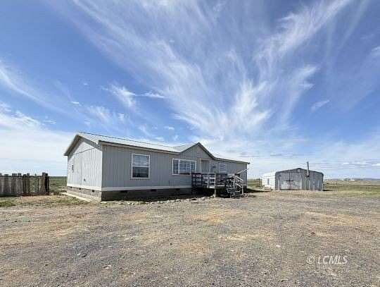 19.6 Acres of Land with Home for Sale in Burns, Oregon