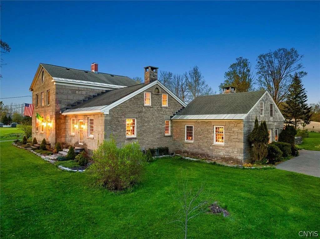 4 Acres of Land with Home for Sale in Clayville, New York