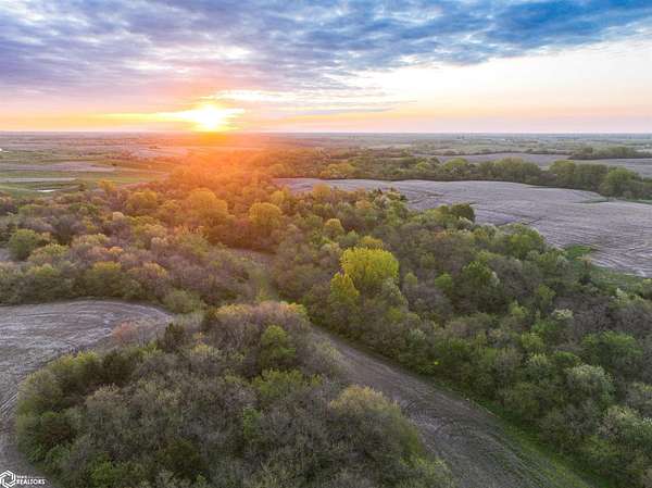 112 Acres of Land for Sale in Melrose, Iowa