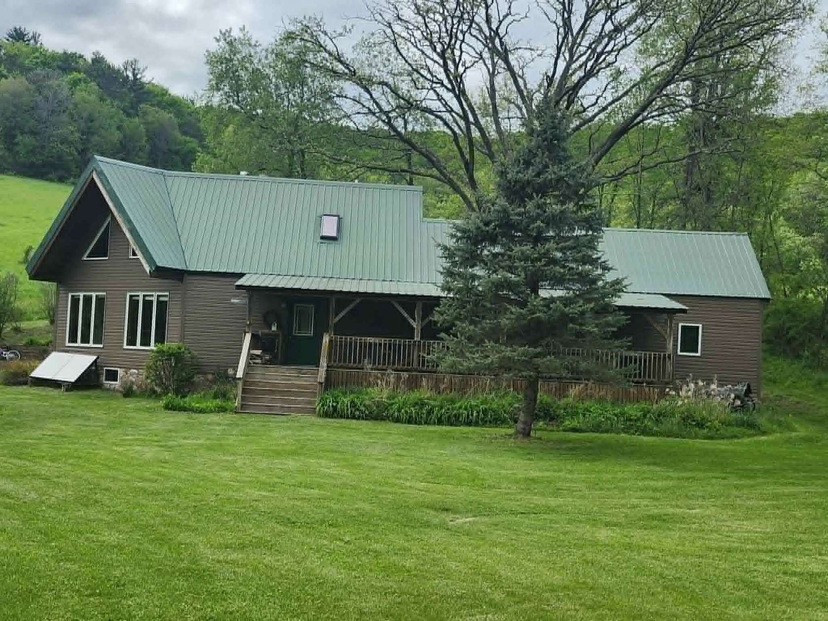 25 Acres of Recreational Land with Home for Sale in Richland Center, Wisconsin