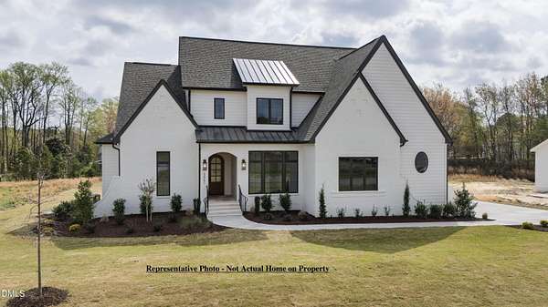 4 Acres of Land with Home for Sale in Selma, North Carolina