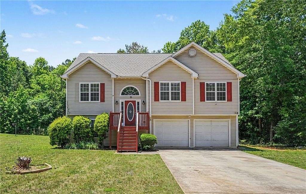 3.16 Acres of Land with Home for Sale in Covington, Georgia