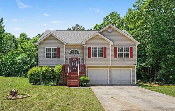 3.16 Acres of Land with Home for Sale in Covington, Georgia