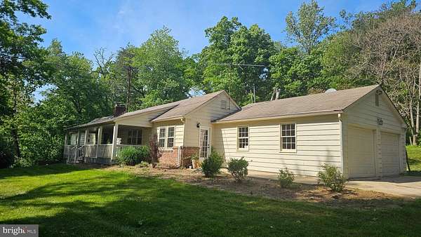 2 Acres of Land with Home for Lease in Vienna, Virginia