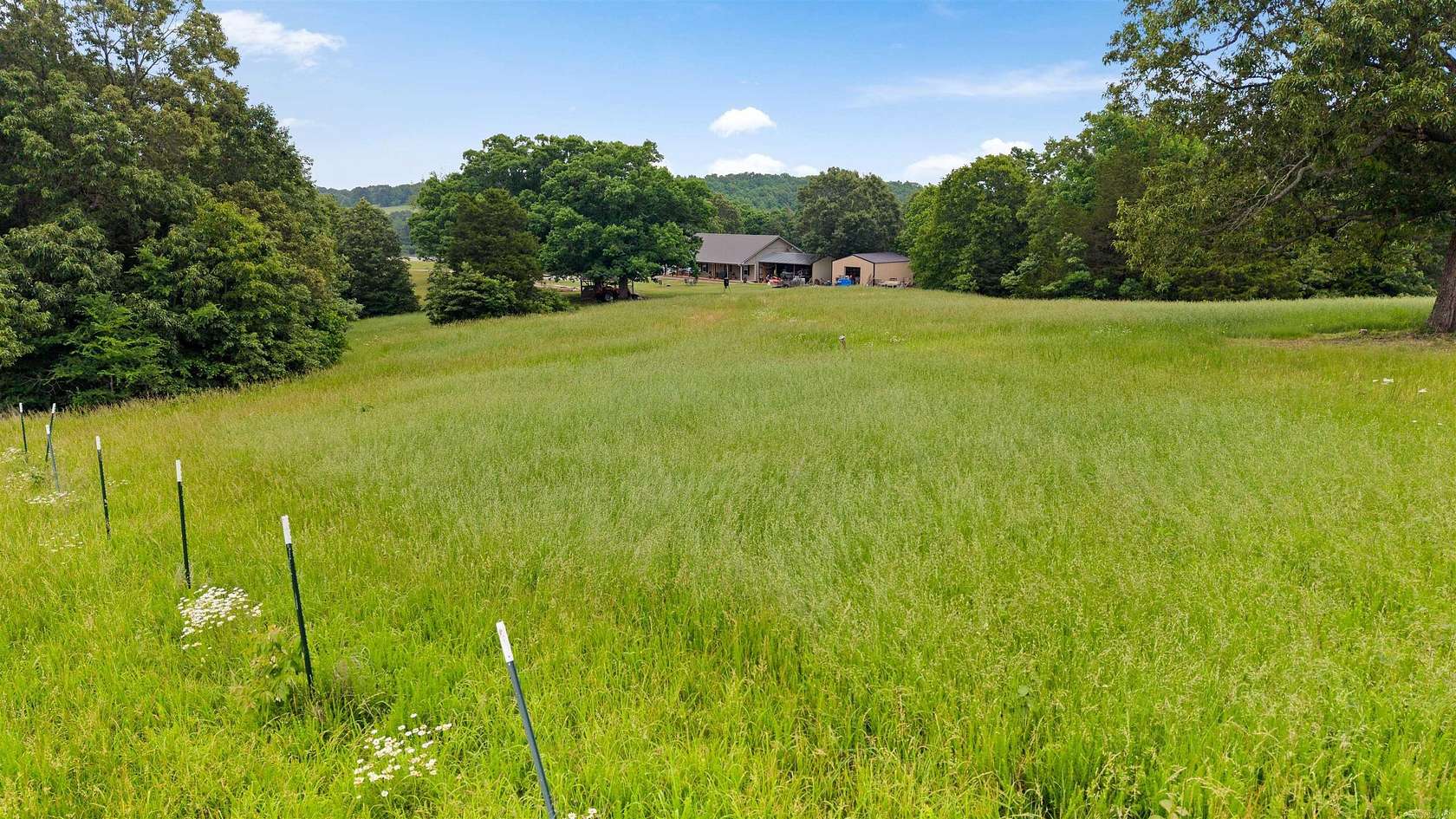 11.5 Acres of Land with Home for Sale in Batesville, Arkansas
