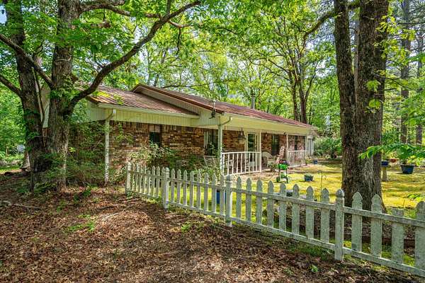 32.5 Acres of Recreational Land with Home for Sale in Pearcy, Arkansas