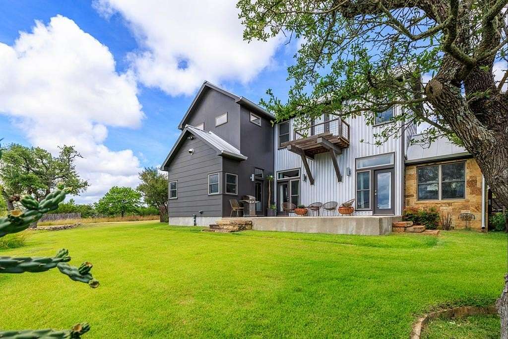 15 Acres of Land for Sale in Fredericksburg, Texas