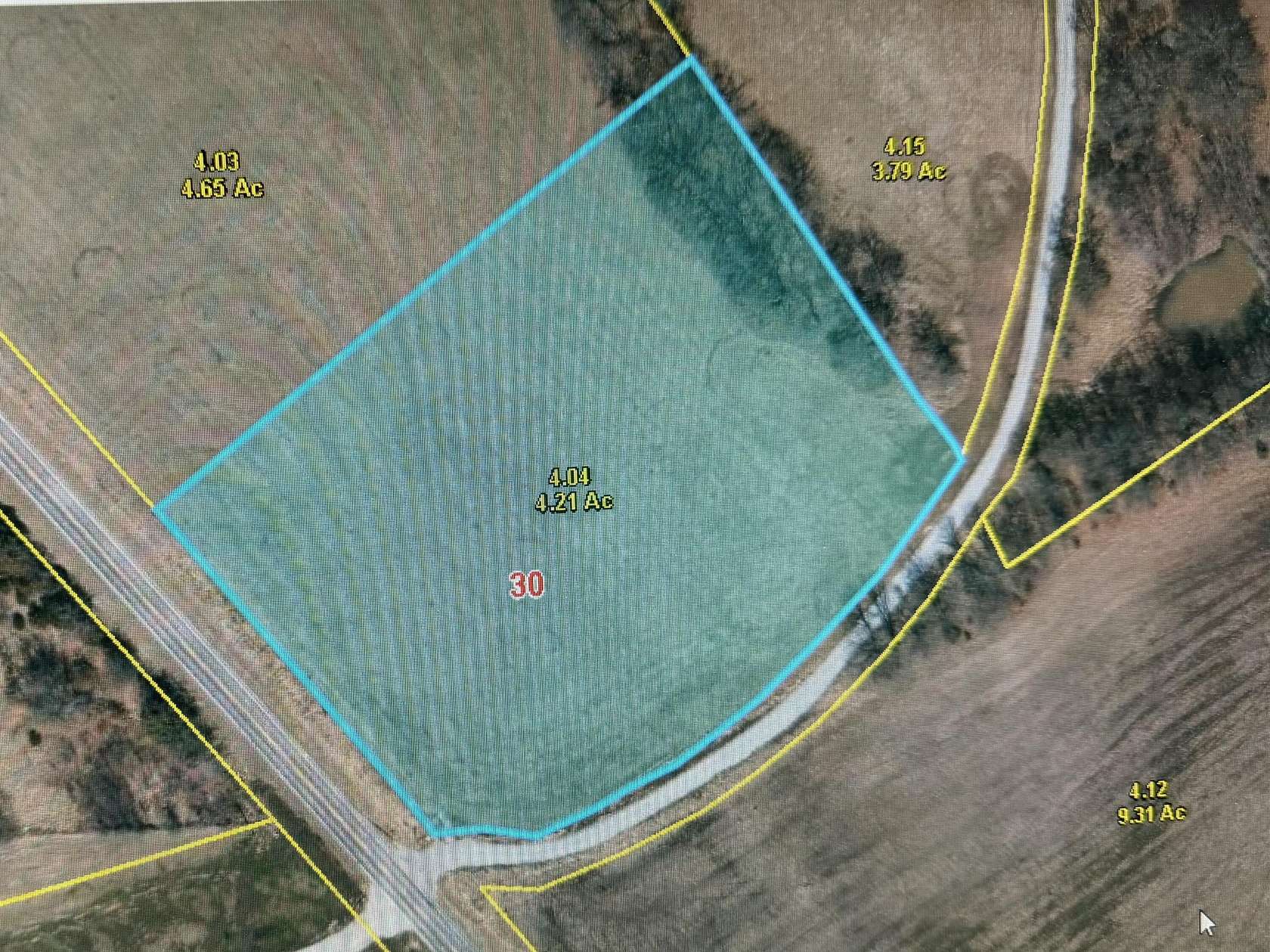 Land for Sale in Fayette, Missouri