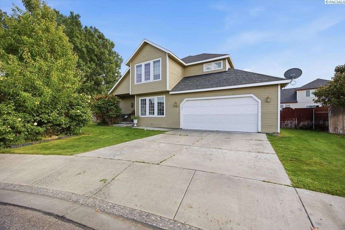 16 Acres of Land with Home for Sale in Kennewick, Washington