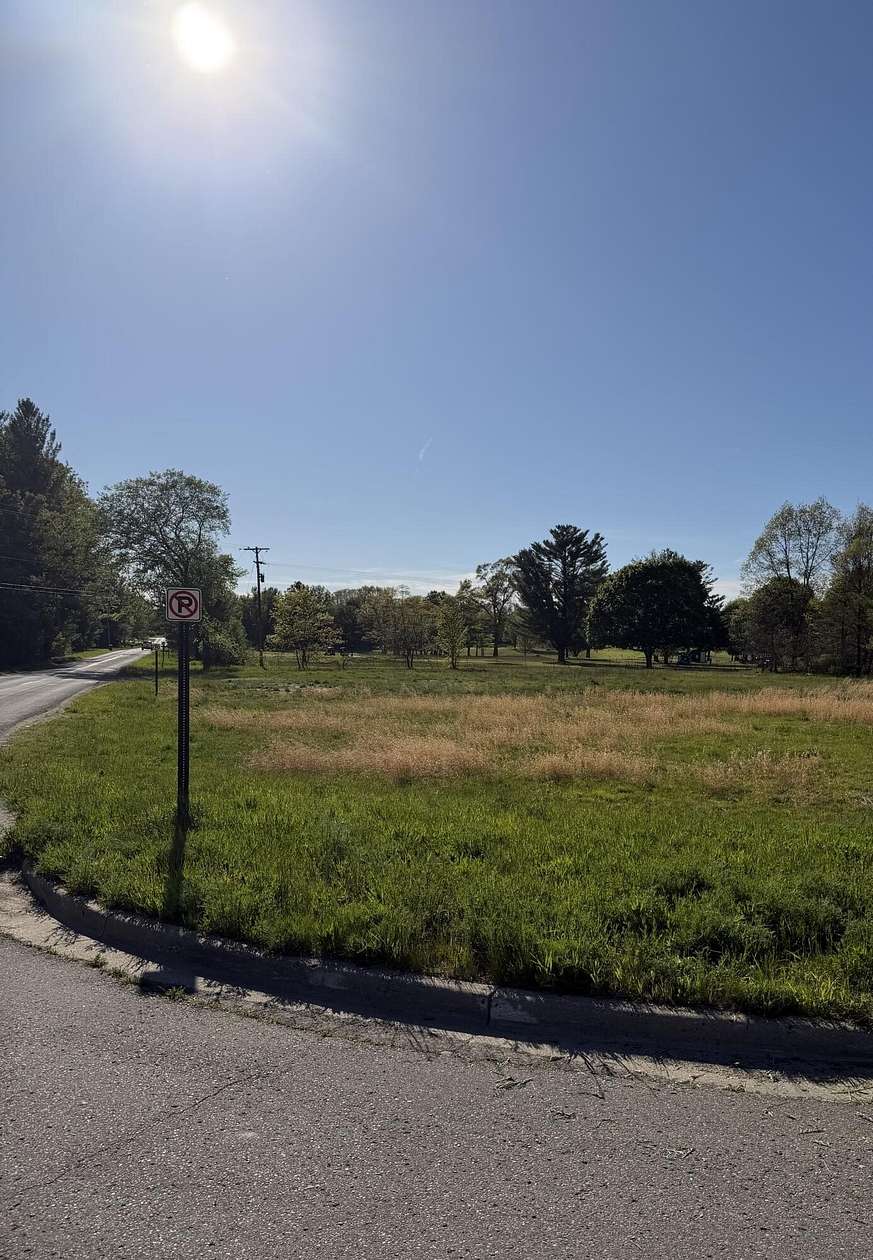 0.96 Acres of Mixed-Use Land for Sale in Muskegon, Michigan