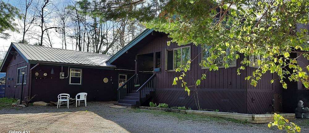 2.8 Acres of Improved Mixed-Use Land for Sale in Speculator, New York
