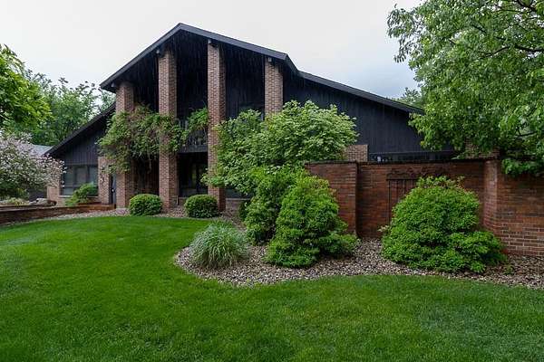1.58 Acres of Land with Home for Sale in New Ulm, Minnesota