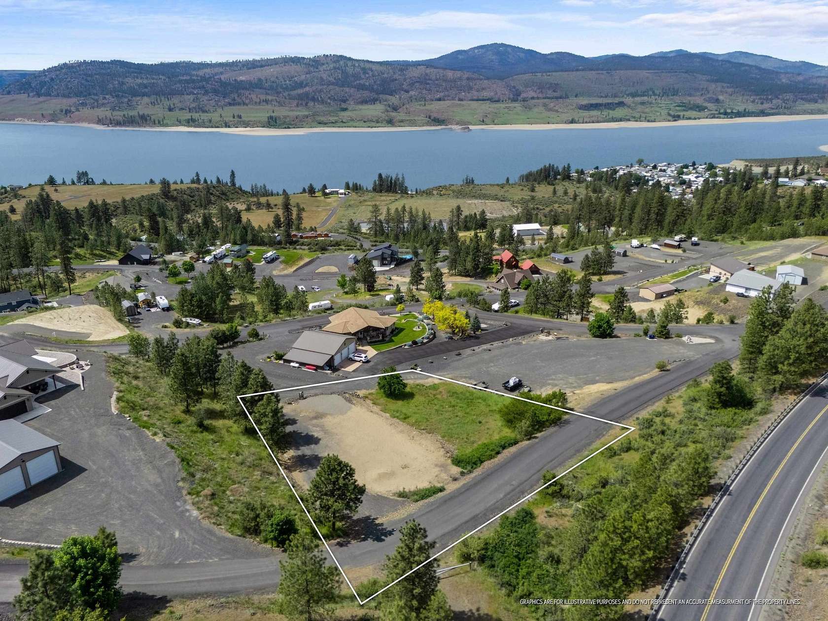 0.85 Acres of Residential Land for Sale in Seven Bays, Washington