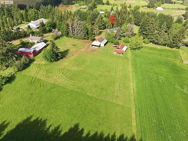 5 Acres of Land with Home for Sale in Beavercreek, Oregon