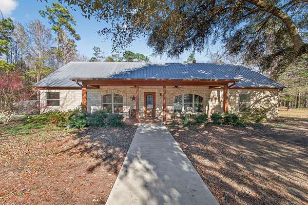113 Acres of Land with Home for Sale in Orange, Texas