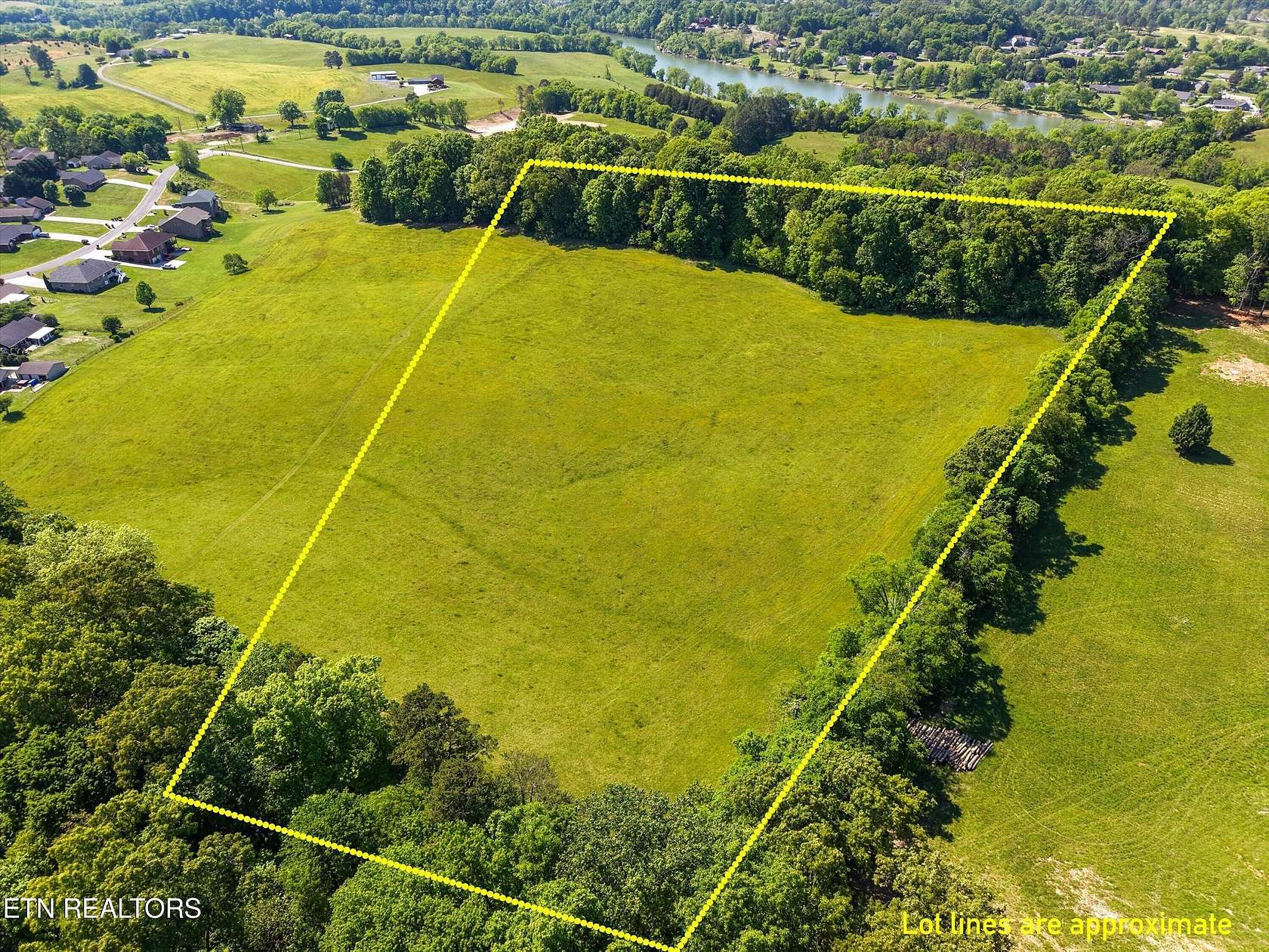 22.3 Acres of Land for Sale in Kodak, Tennessee