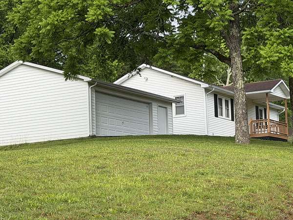 2 Acres of Land with Home for Sale in Monticello, Kentucky
