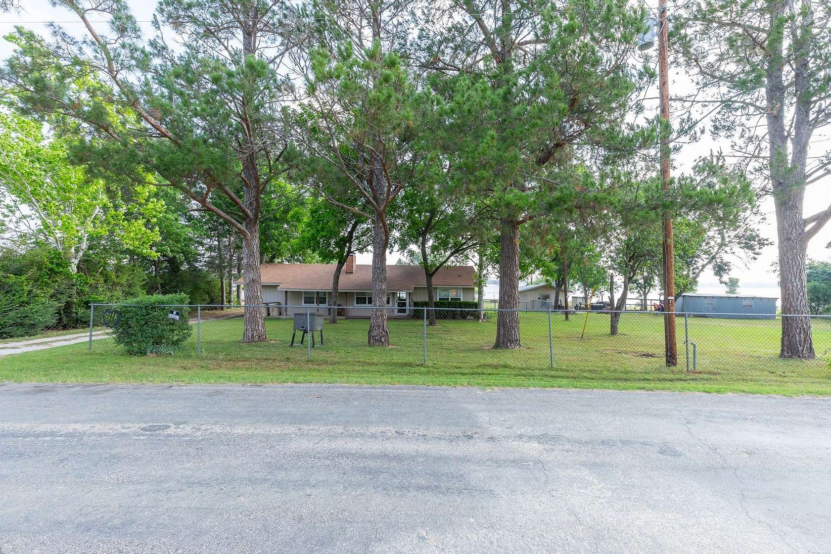 2 Acres of Land with Home for Sale in Eastland, Texas
