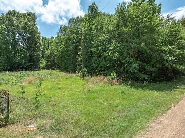 8.22 Acres of Residential Land for Sale in Ben Wheeler, Texas