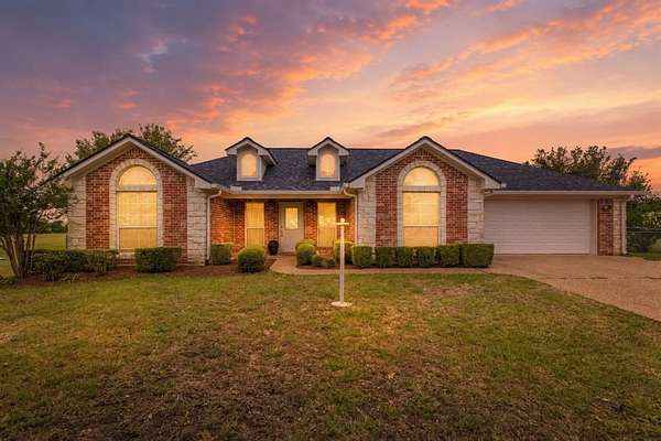 2.47 Acres of Land with Home for Sale in China Spring, Texas