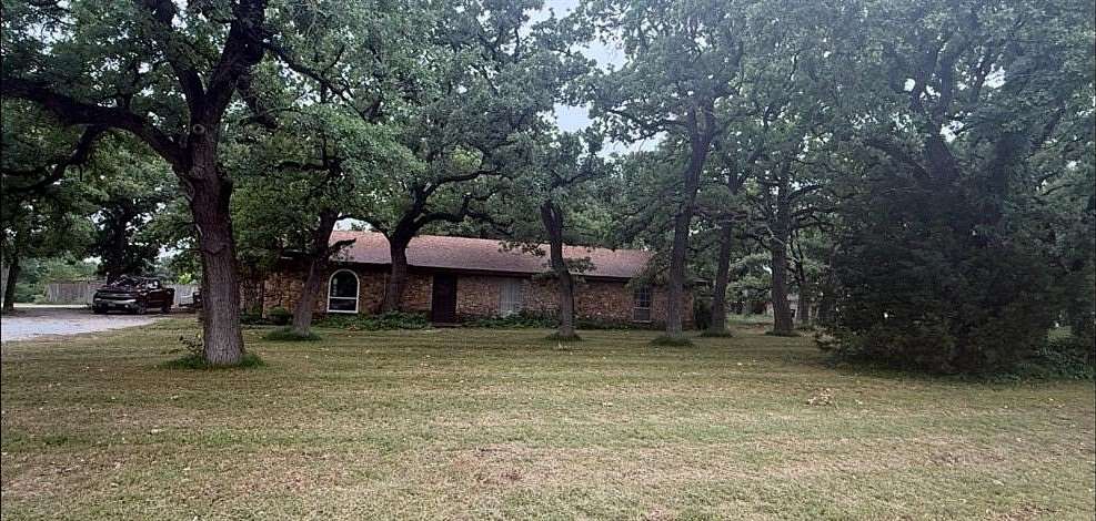 1.62 Acres of Land with Home for Sale in Chico, Texas